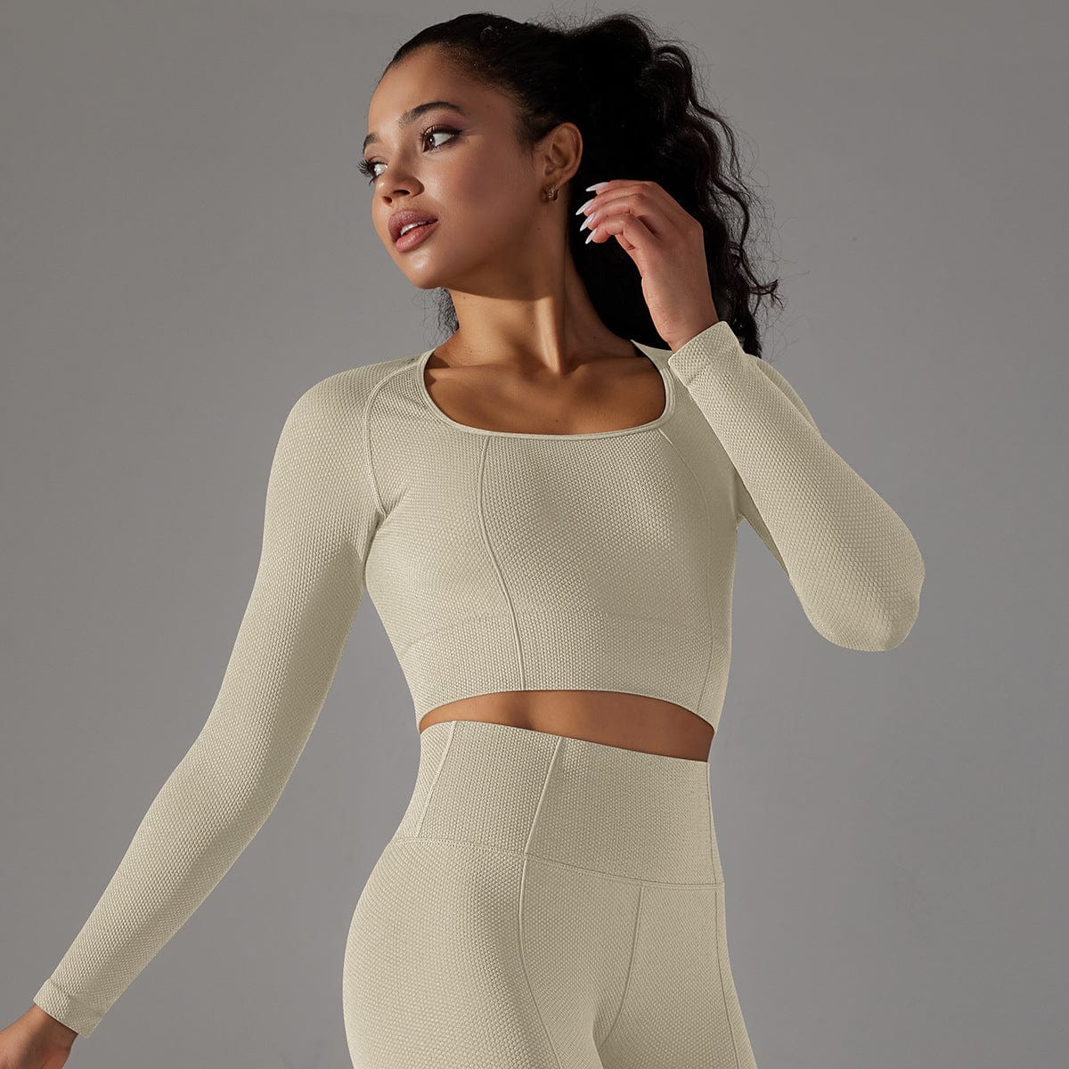 Premium Women's Fashion Simple Seamless Solid Color Dot Striped T-shirt -  from Empire of LaTz - Only £14.99! Explore at Empire of LaTz