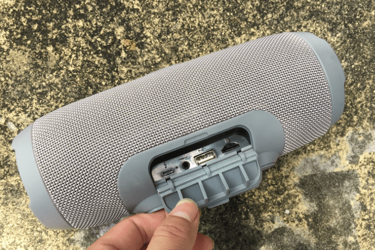 Premium Waterproof Bluetooth Speaker 3 Generation - Bluetooth Speaker from Empire of LaTz - Only £18.78! Explore at Empire of LaTz