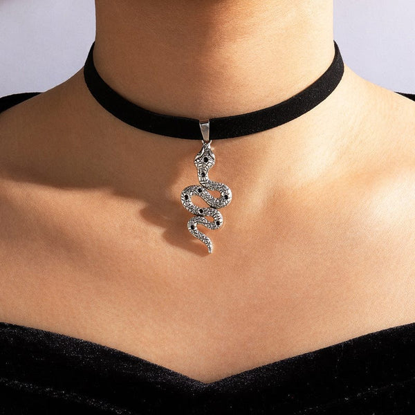 Premium Snake Cobra Chokers Witchy Gothic Grunge Collar Velvet Necklace Dark Jewelry For Gift - Ring/Necklace Set from Empire of LaTz - Only £13.79! Explore at Empire of LaTz